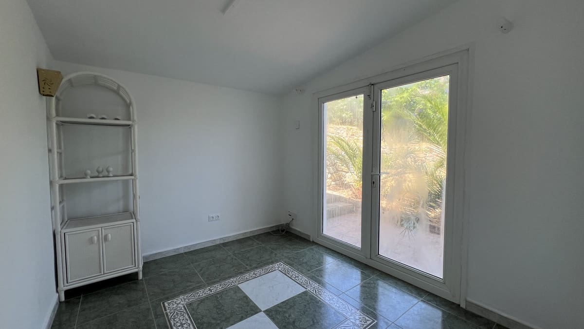 3 soveværelse Finca/Landehus til salg i Manilva med swimmingpool garage - € 675.000 (Ref: 8418557)