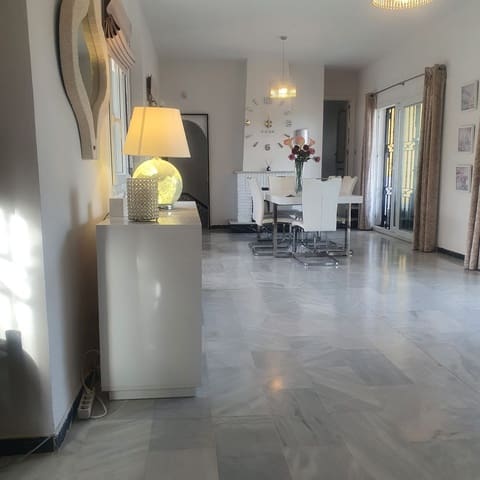 6 soveværelse Villa til salg i El Faro, Mijas med swimmingpool - € 895.000 (Ref: 8420235)