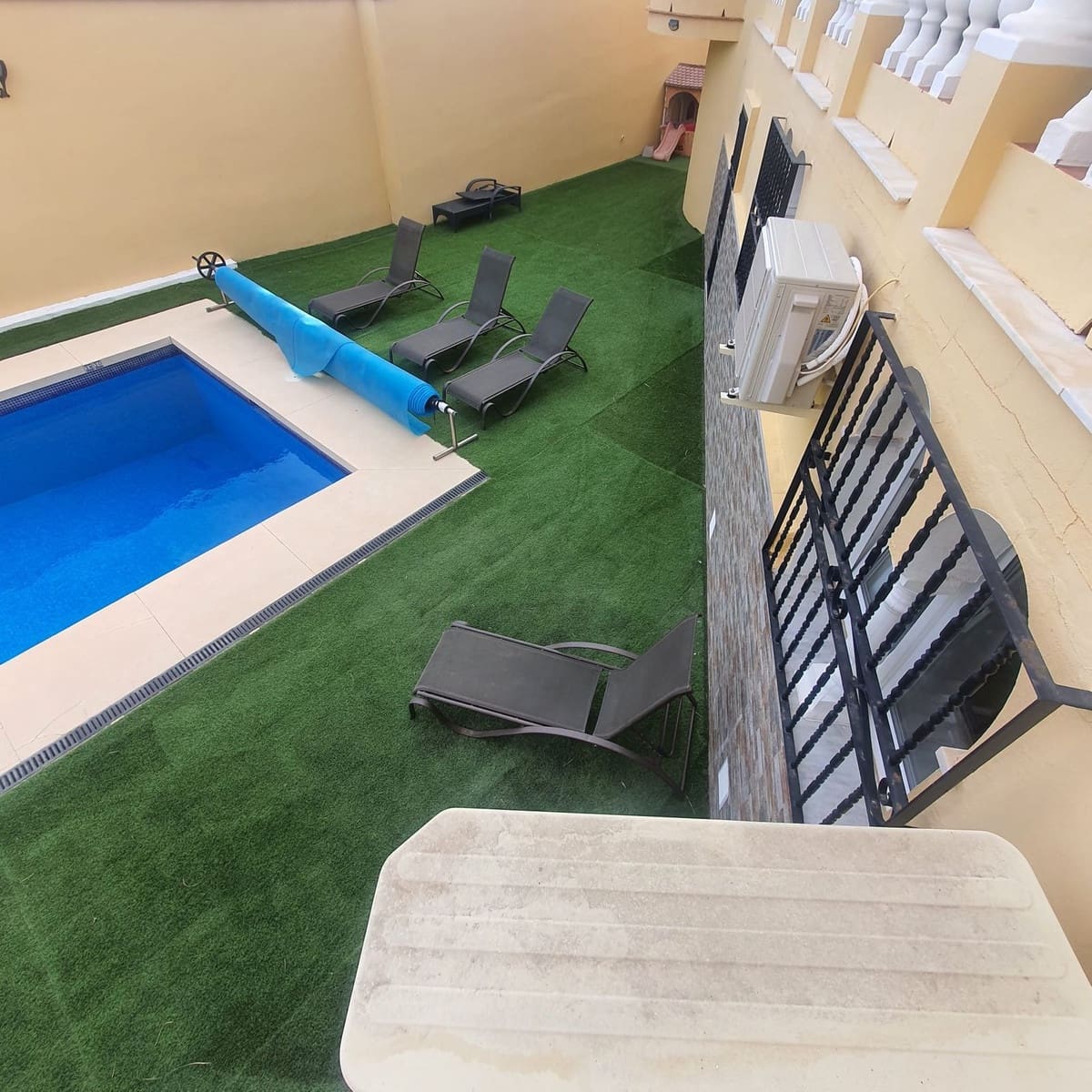 6 soveværelse Villa til salg i El Faro med swimmingpool - € 895.000 (Ref: 8420235)