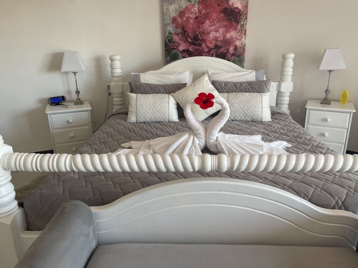 6 soveværelse Villa til salg i El Faro med swimmingpool - € 895.000 (Ref: 8420235)