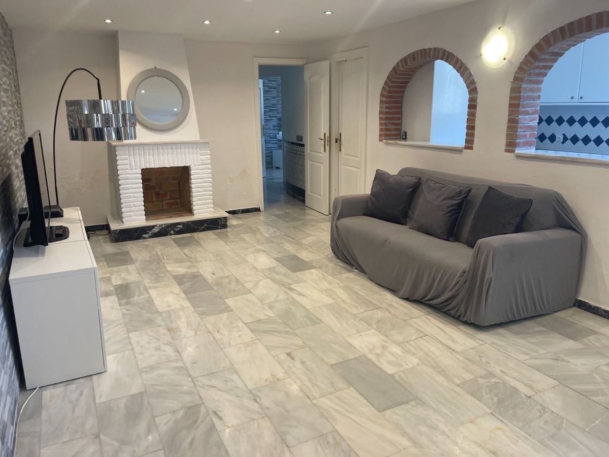 6 soveværelse Villa til salg i El Faro med swimmingpool - € 895.000 (Ref: 8420235)