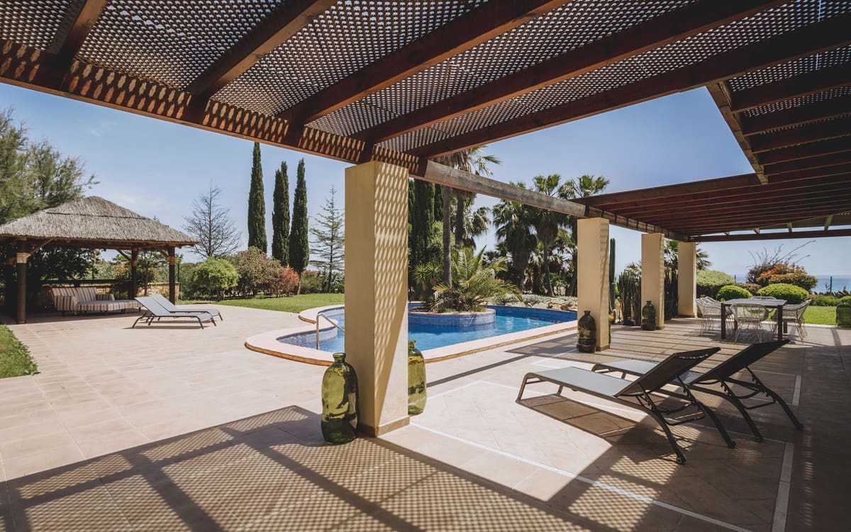 7 quarto Moradia para venda em Estepona com piscina garagem - 2 900 000 € (Ref: 8428086)