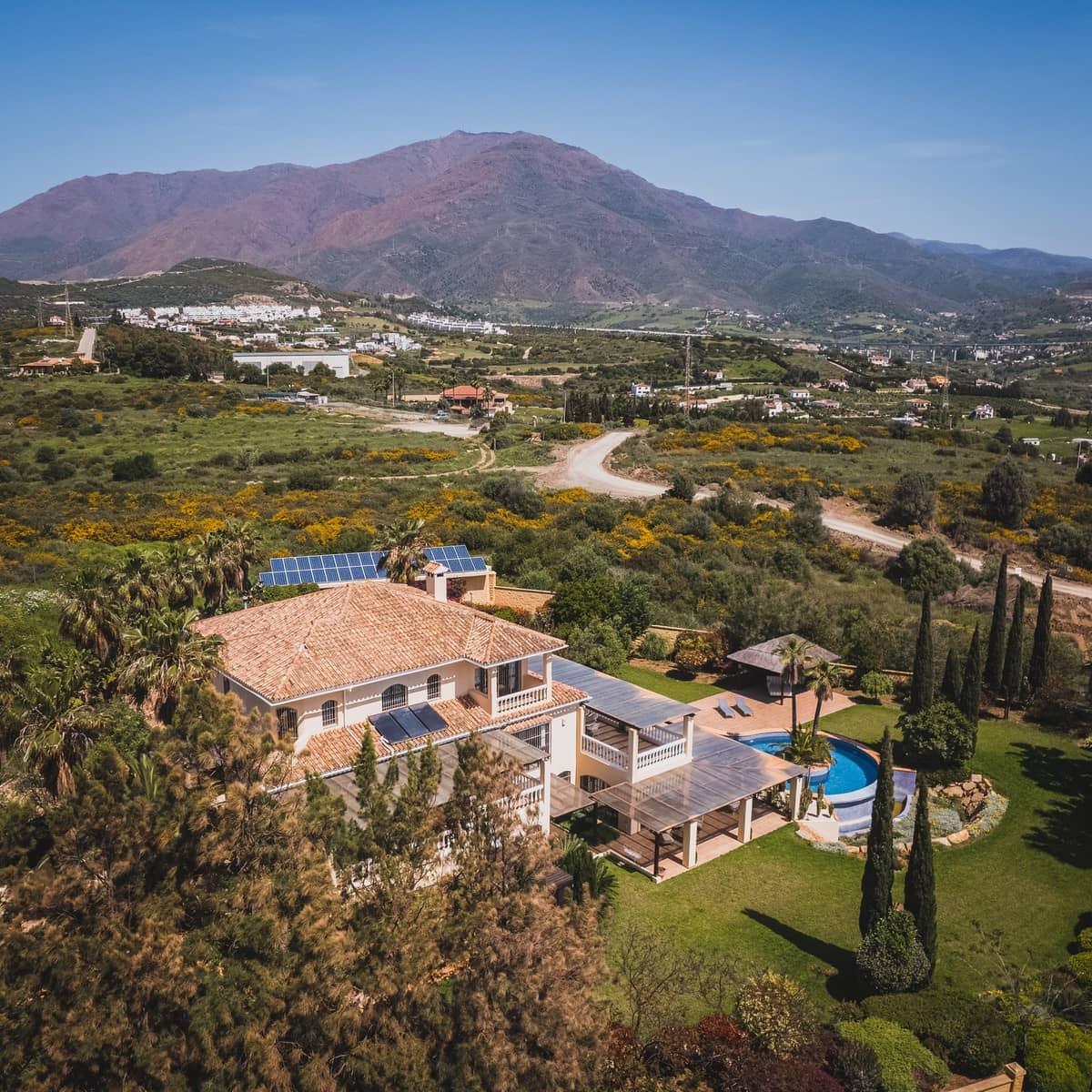 7 quarto Moradia para venda em Estepona com piscina garagem - 2 900 000 € (Ref: 8428086)