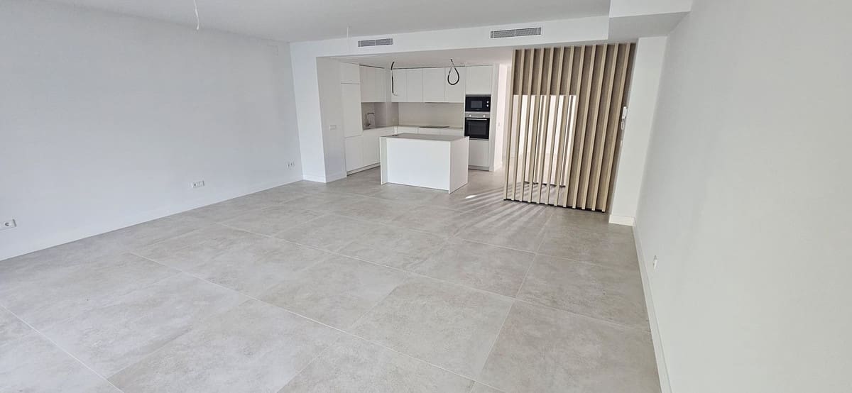 3 soverom Hus til salgs i El Chaparral med svømmebasseng garasje - € 695 000 (Ref: 8451392)