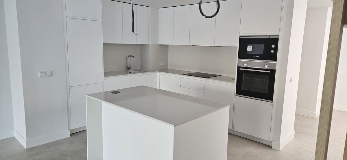 3 soverom Hus til salgs i El Chaparral med svømmebasseng garasje - € 695 000 (Ref: 8451392)