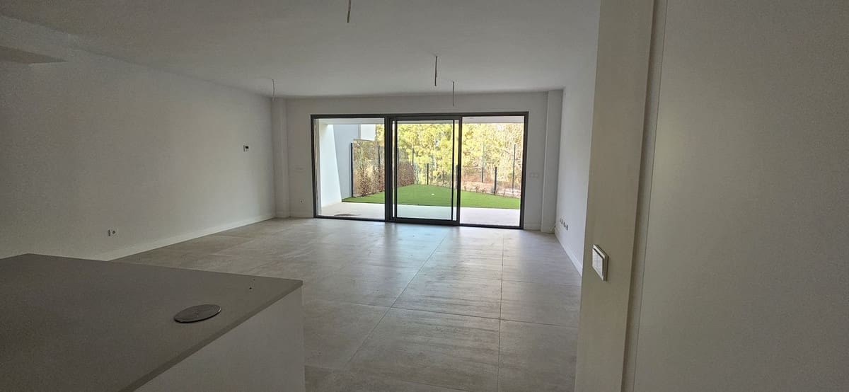 3 soverom Hus til salgs i El Chaparral med svømmebasseng garasje - € 695 000 (Ref: 8451392)