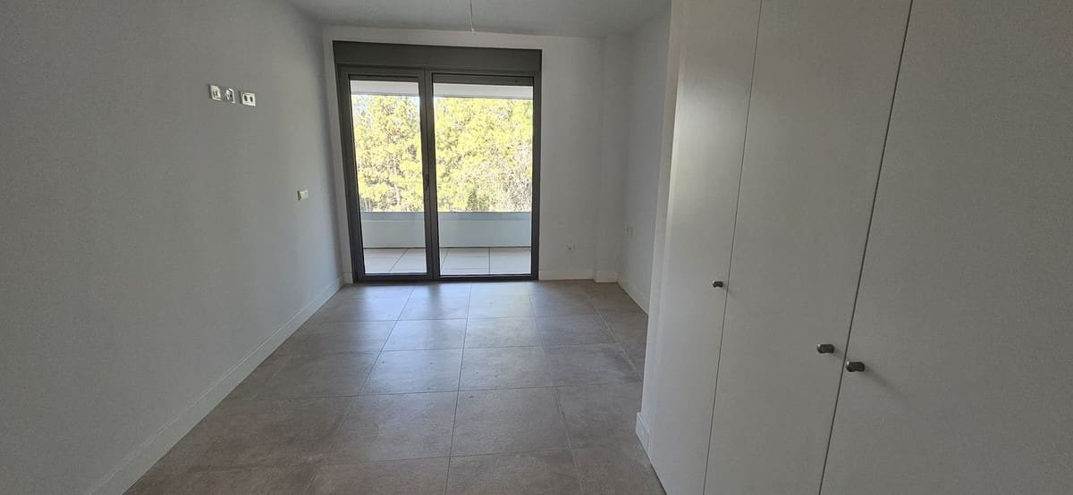 3 soverom Hus til salgs i El Chaparral med svømmebasseng garasje - € 695 000 (Ref: 8451392)