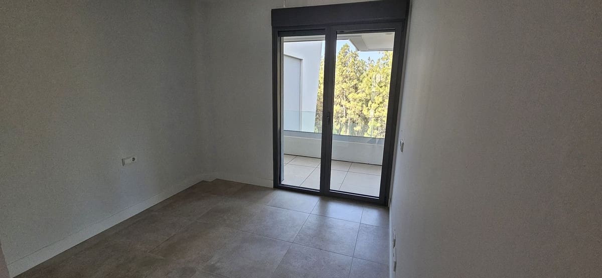 3 soverom Hus til salgs i El Chaparral med svømmebasseng garasje - € 695 000 (Ref: 8451392)