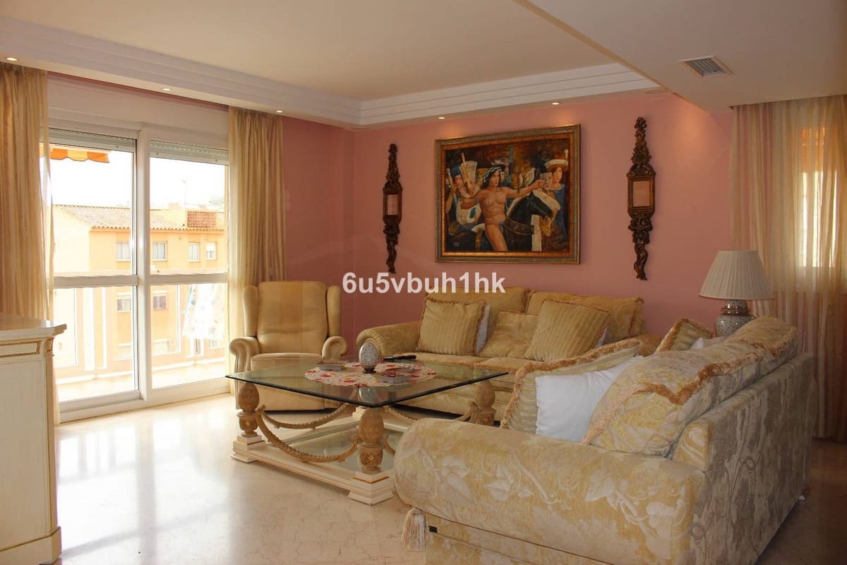 3 bedroom Apartment for sale in Manilva with pool - € 749,000 (Ref: 8461240)