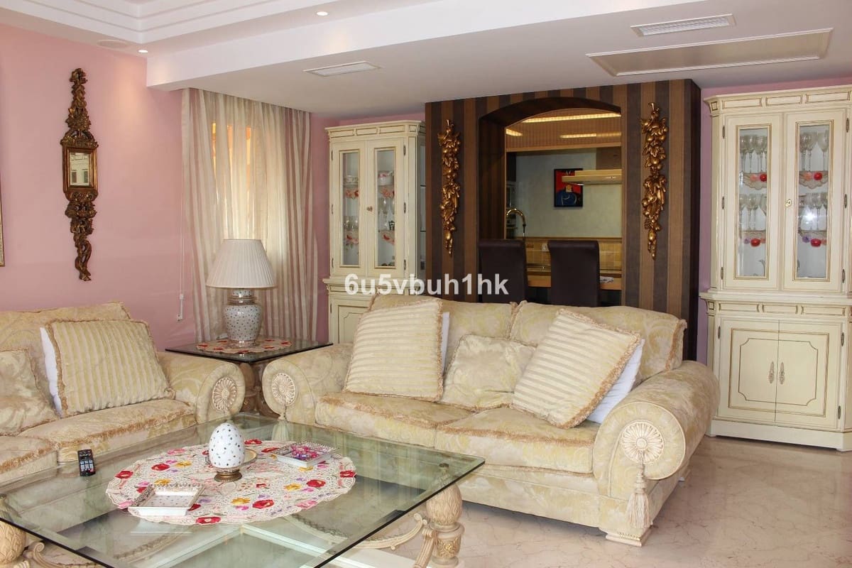 3 bedroom Apartment for sale in Manilva with pool - € 749,000 (Ref: 8461240)