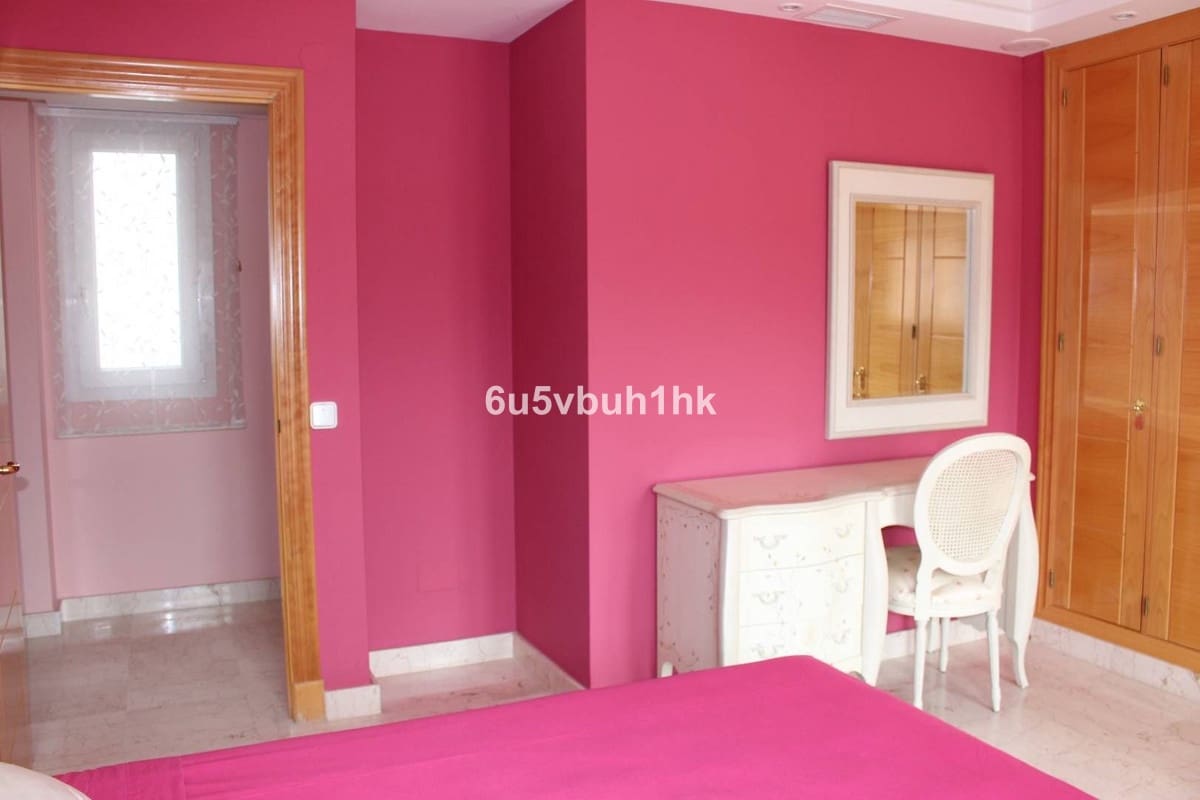 3 bedroom Apartment for sale in Manilva with pool - € 749,000 (Ref: 8461240)