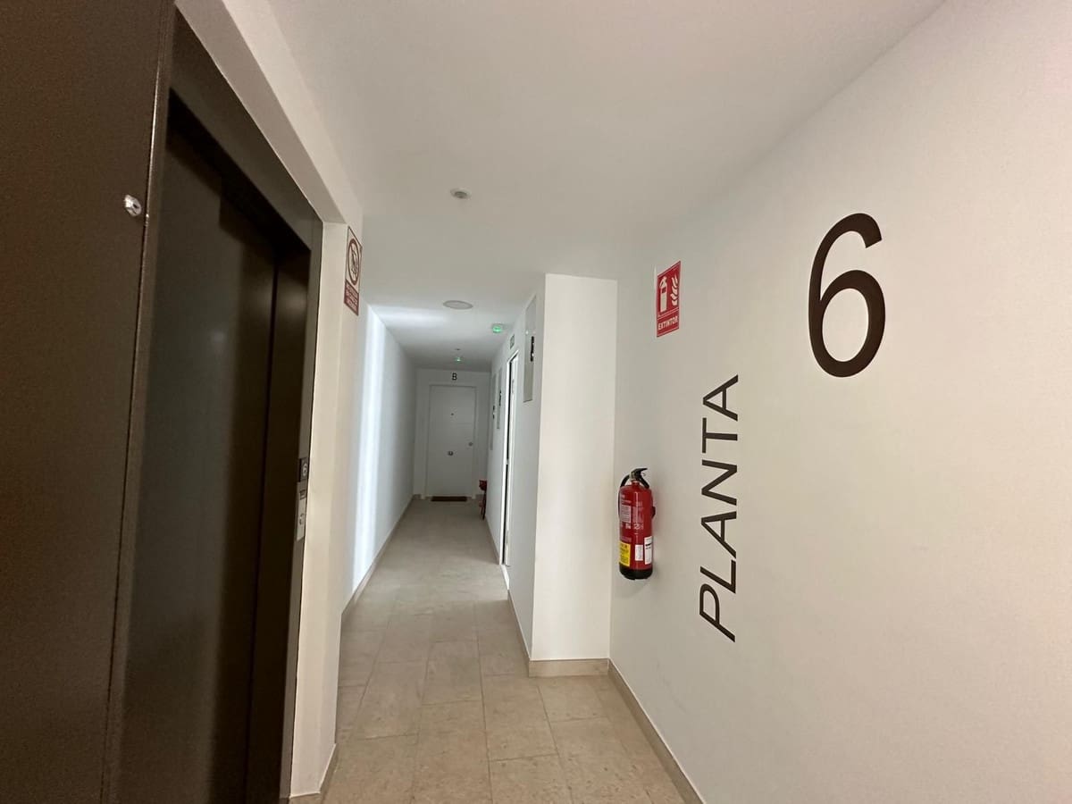 3 chambre Penthouse à vendre à Estepona avec piscine garage - 525 000 € (Ref: 8471773)