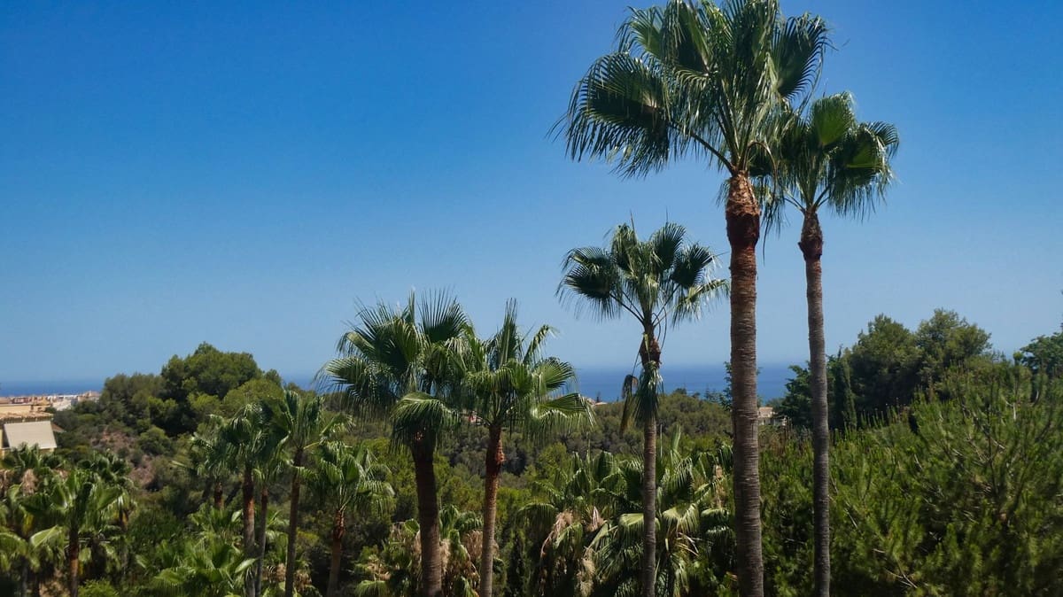 2 soveværelse Lejlighed til salg i Golden Mile med swimmingpool garage - € 750.000 (Ref: 8474343)