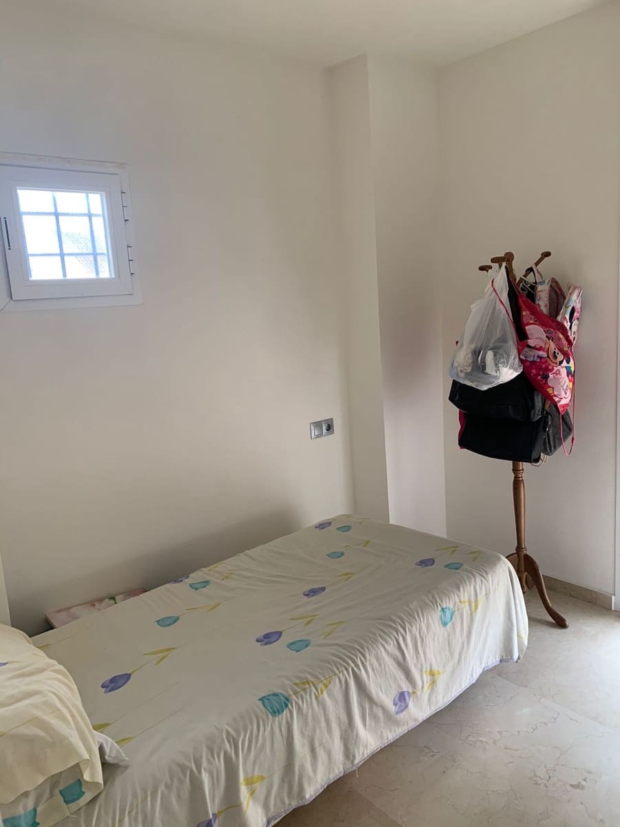 4 soveværelse Byhus til salg i Manilva med swimmingpool garage - € 320.000 (Ref: 8488292)