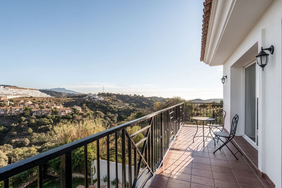 3 chambre Villa/Maison à vendre à Estepona avec piscine garage - 799 000 € (Ref: 8494474)