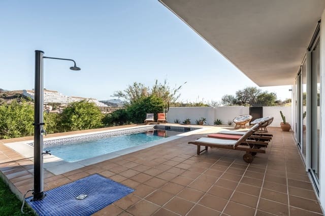3 chambre Villa/Maison à vendre à Estepona avec piscine garage - 799 000 € (Ref: 8494474)