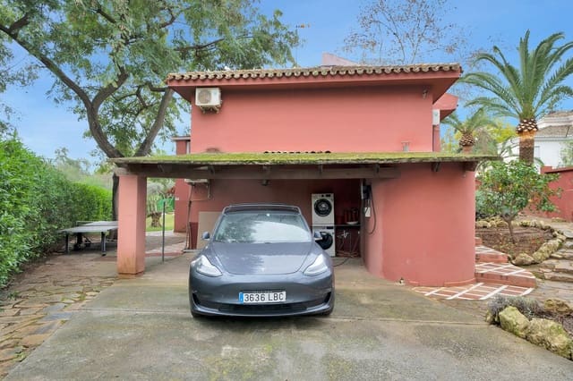 6 soveværelse Villa til salg i Elviria, Marbella med swimmingpool garage - € 1.200.000 (Ref: 8596532)