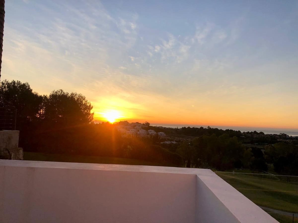 2 soveværelse Penthouse til salg i La Atalaya med swimmingpool garage - € 799.000 (Ref: 8609583)