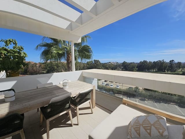 2 soverom Penthouse til salgs i La Atalaya, Villanueva de Algaidas med svømmebasseng garasje - € 799 000 (Ref: 8609583)