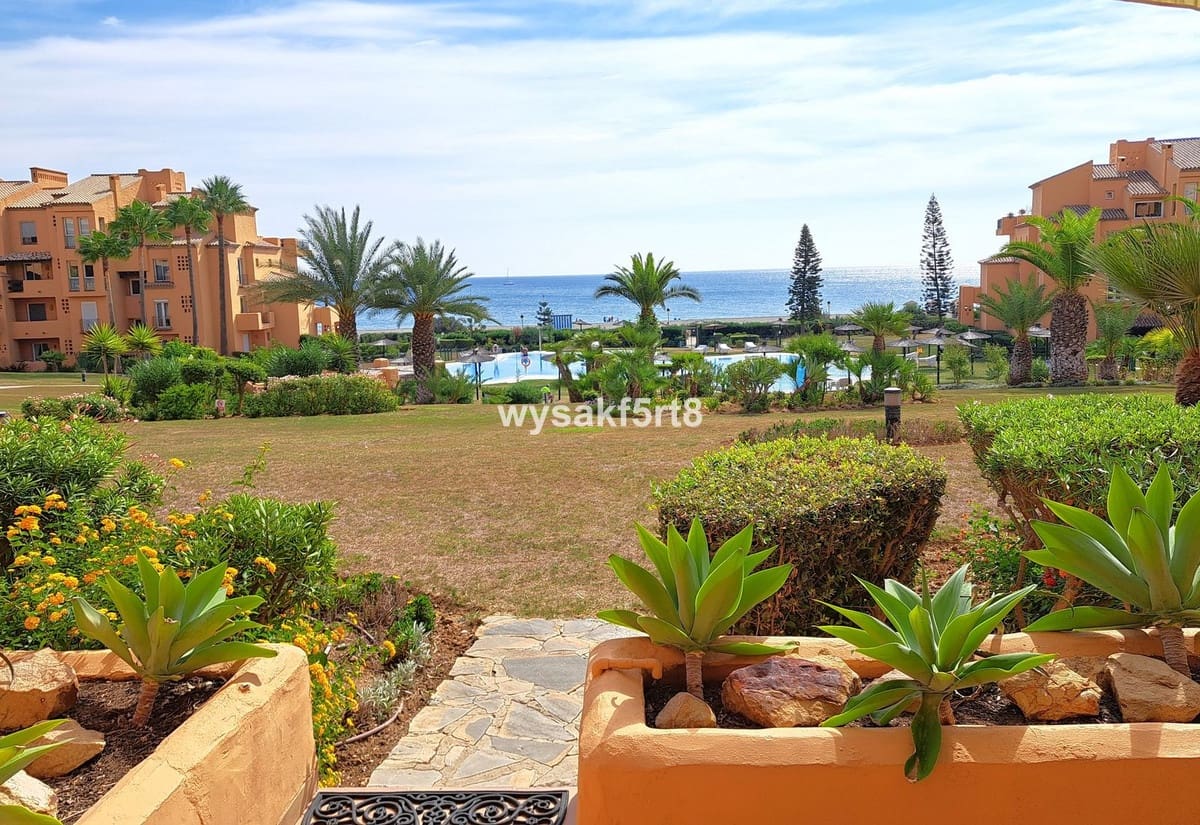 3 soveværelse Lejlighed til salg i La Duquesa / Puerto de la Duquesa med swimmingpool garage - € 639.000 (Ref: 8661972)