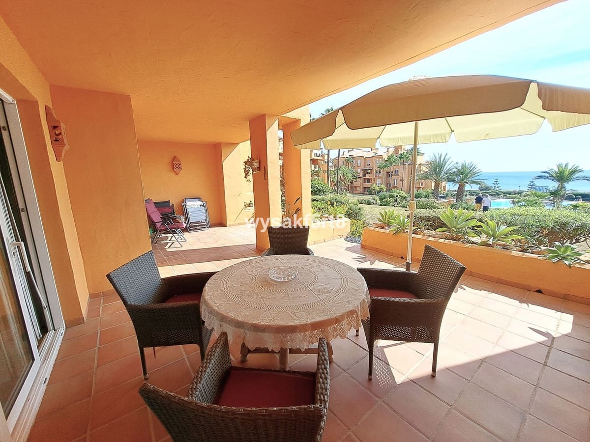 3 soveværelse Lejlighed til salg i La Duquesa / Puerto de la Duquesa med swimmingpool garage - € 639.000 (Ref: 8661972)