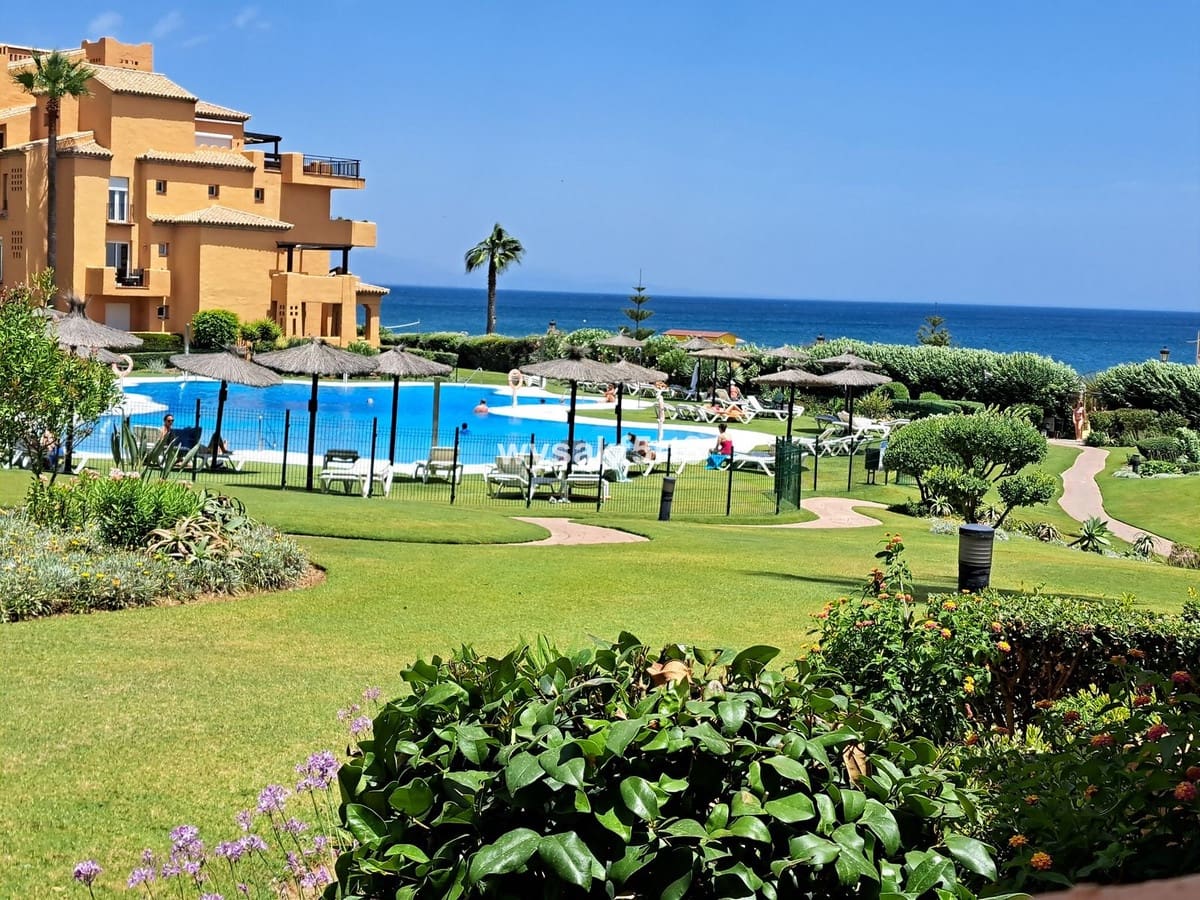 3 soveværelse Lejlighed til salg i La Duquesa / Puerto de la Duquesa med swimmingpool garage - € 639.000 (Ref: 8661972)