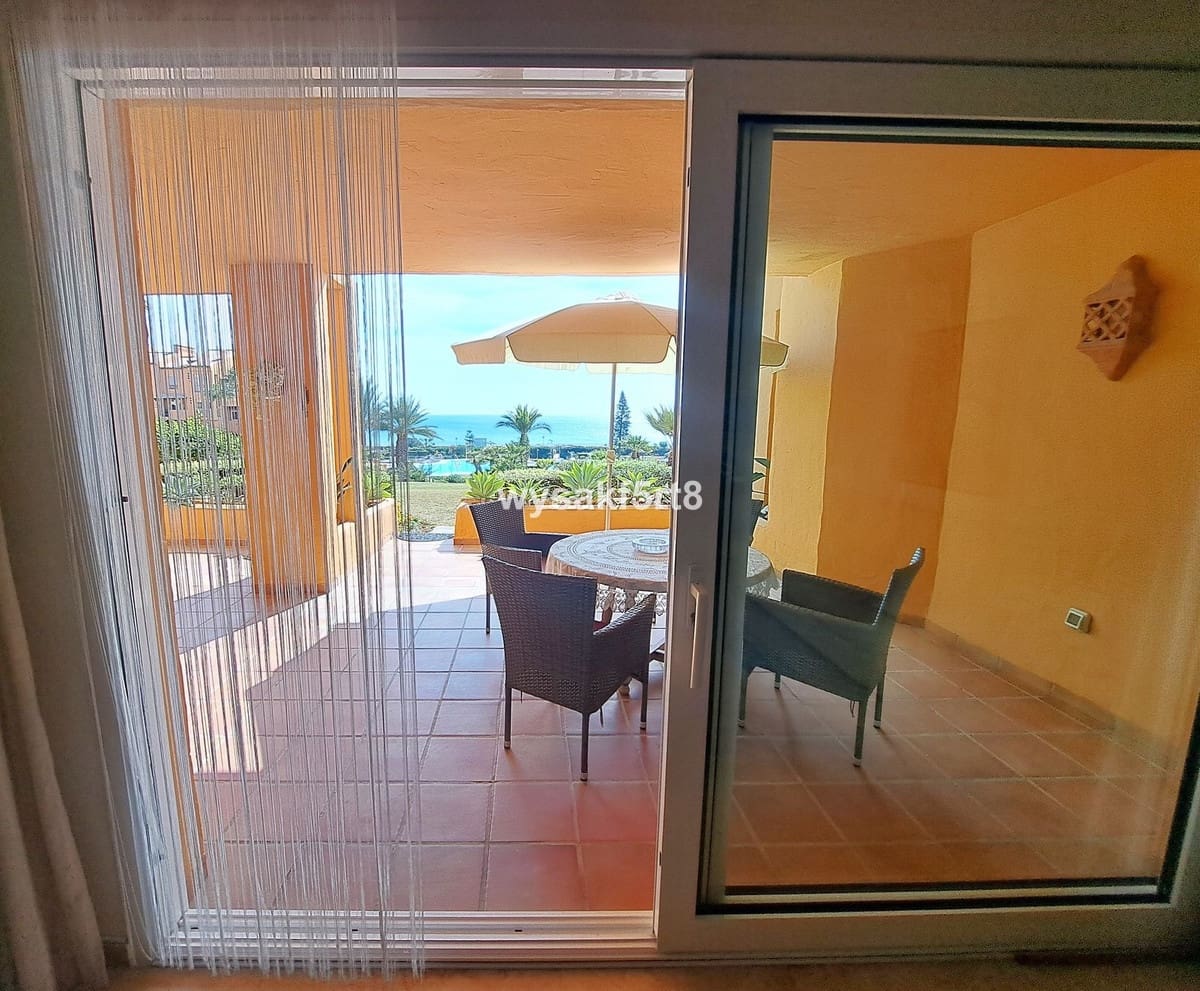 3 soveværelse Lejlighed til salg i La Duquesa / Puerto de la Duquesa med swimmingpool garage - € 639.000 (Ref: 8661972)