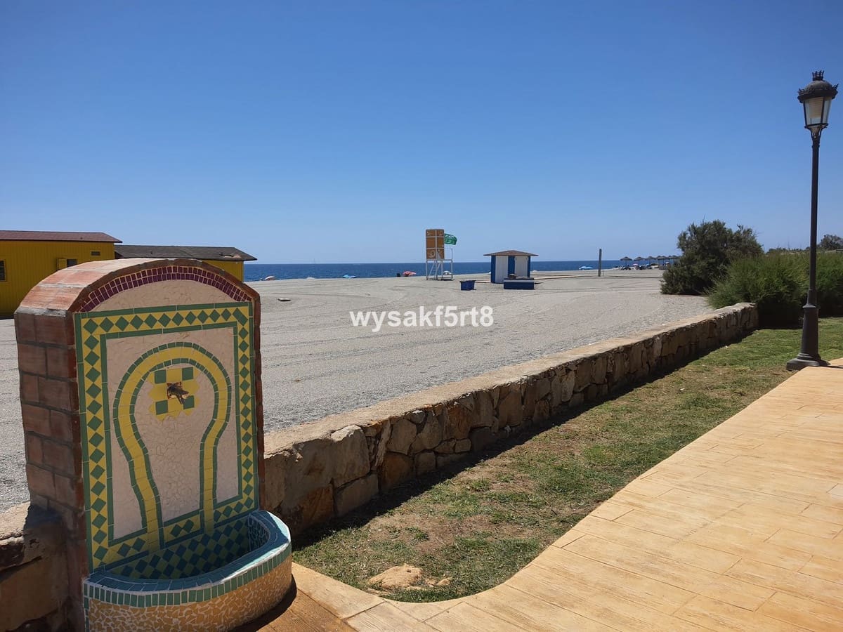 3 soveværelse Lejlighed til salg i La Duquesa / Puerto de la Duquesa med swimmingpool garage - € 639.000 (Ref: 8661972)