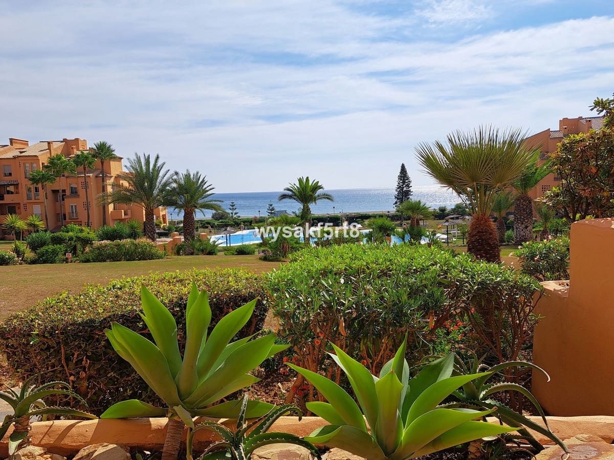 3 soveværelse Lejlighed til salg i La Duquesa / Puerto de la Duquesa med swimmingpool garage - € 639.000 (Ref: 8661972)