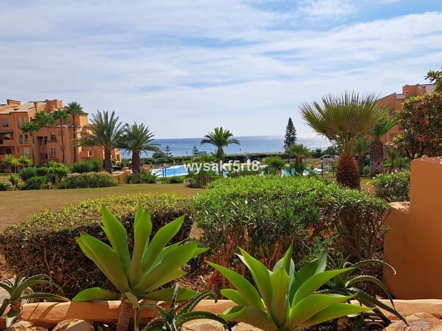 3 quarto Apartamento para venda em La Duquesa / Puerto de la Duquesa, Manilva com piscina garagem - 639 000 € (Ref: 8661972)