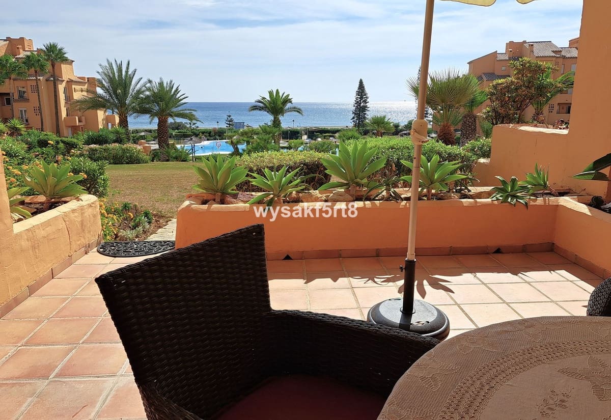 3 soveværelse Lejlighed til salg i La Duquesa / Puerto de la Duquesa med swimmingpool garage - € 639.000 (Ref: 8661972)