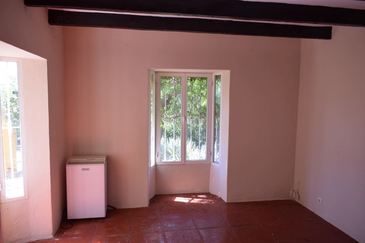 4 soveværelse Villa til salg i Ojen med garage - € 490.000 (Ref: 8690783)