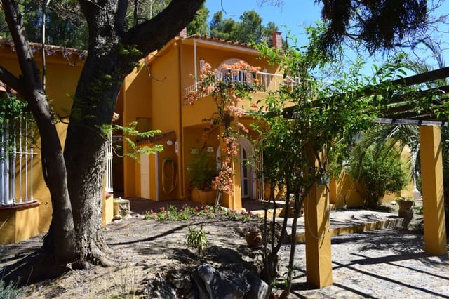 4 soverom Villa til salgs i Ojen med garasje - € 490 000 (Ref: 8690783)