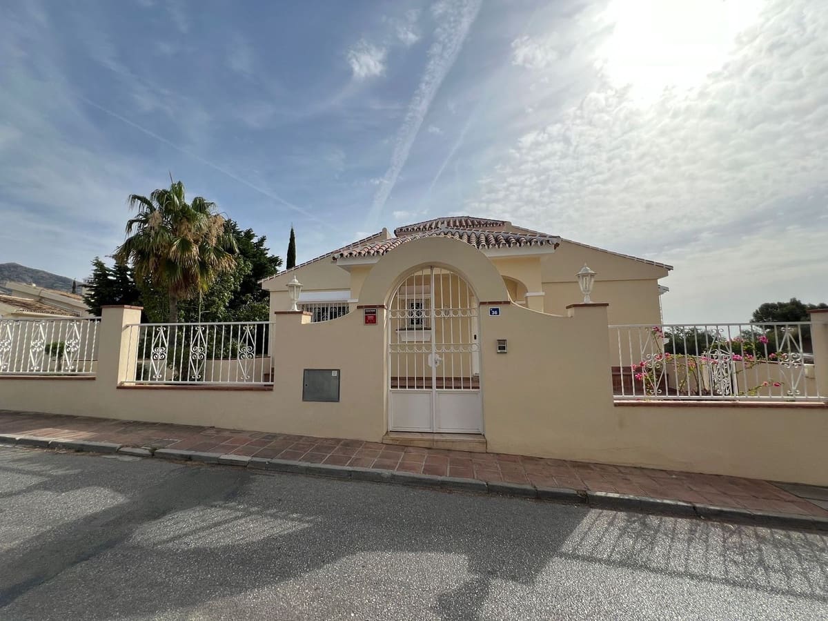 4 soveværelse Villa til salg i Campo Mijas med swimmingpool garage - € 745.000 (Ref: 8692361)