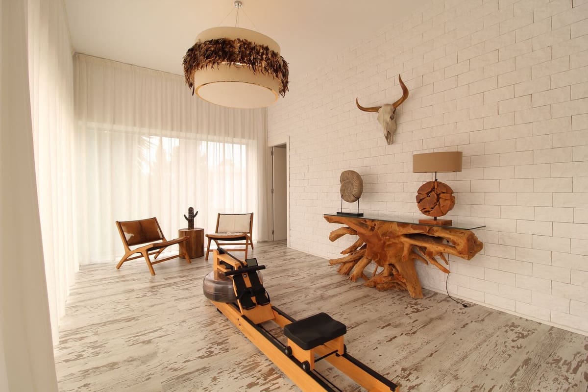 4 Zimmer Villa zu verkaufen in La Atalaya mit Pool Garage - 2.400.000 € (Ref: 8700845)