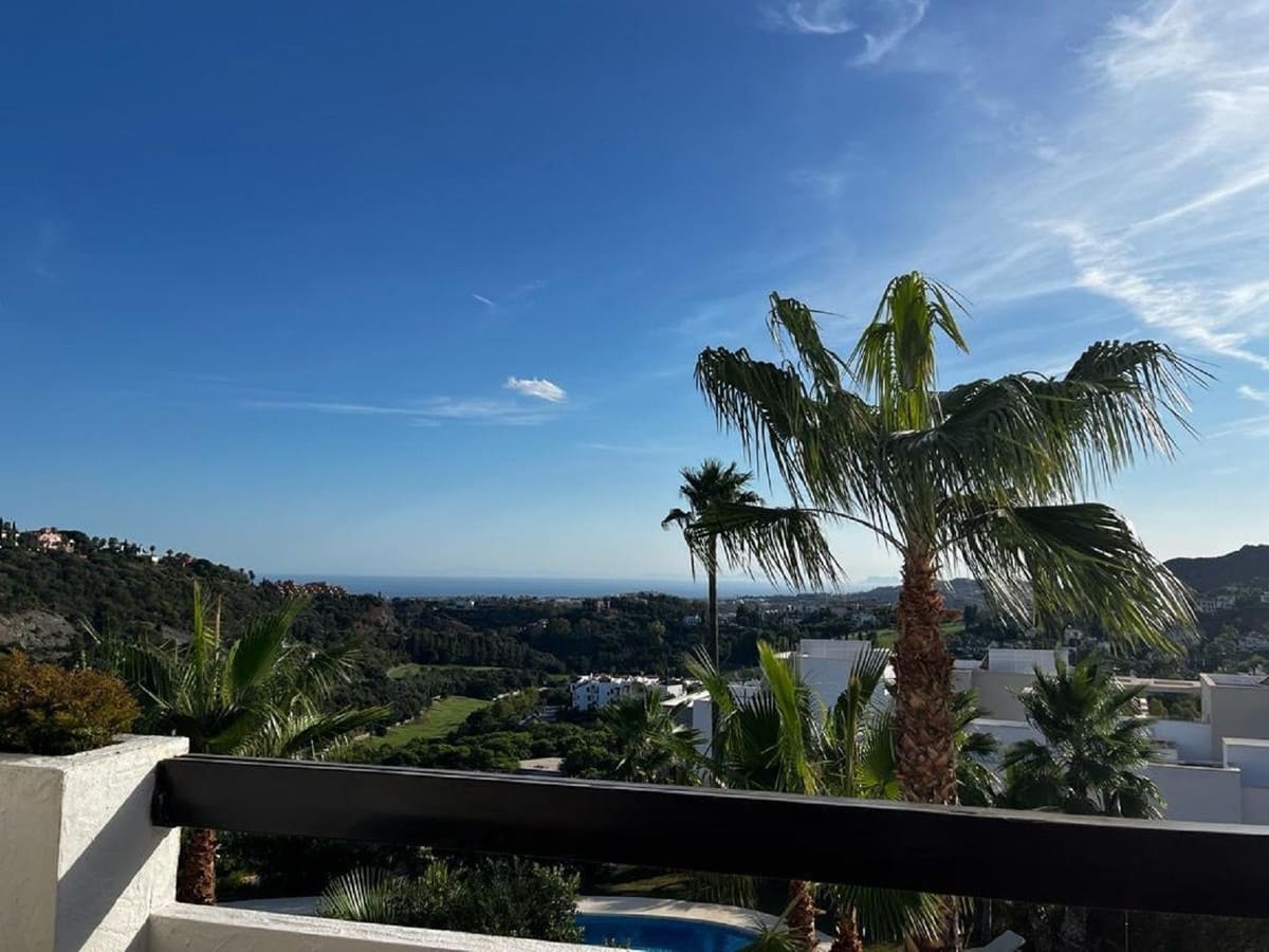 1 soverom Leilighet til salgs i Benahavis med svømmebasseng garasje - € 395 000 (Ref: 8703167)