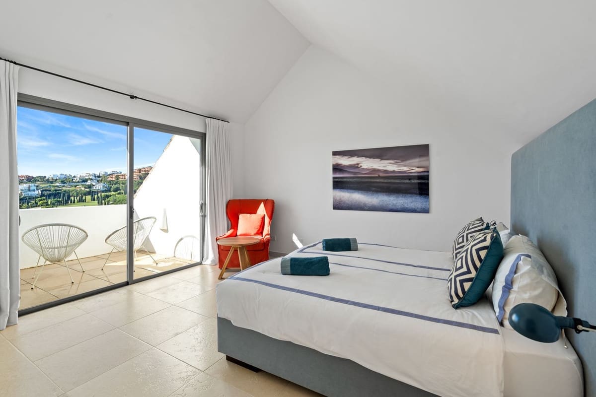 3 soveværelse Penthouse til salg i Los Flamingos med swimmingpool garage - € 1.250.000 (Ref: 8703169)