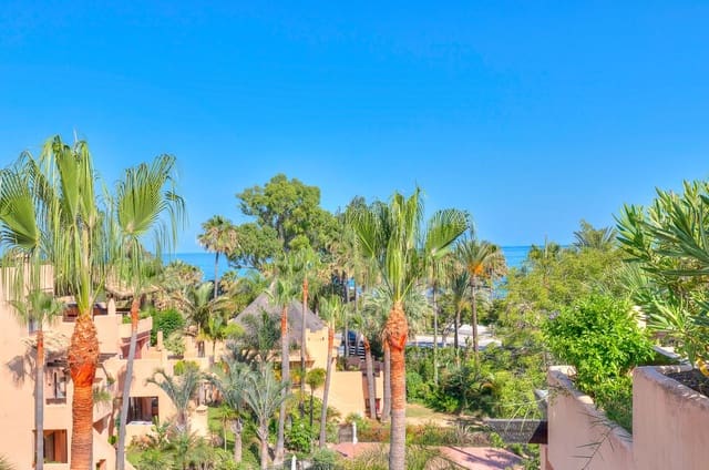 3 sypialnia Penthouse na sprzedaż w San Pedro de Alcantara, Marbella z basenem garażem - 1 995 000 € (Ref: 8704345)