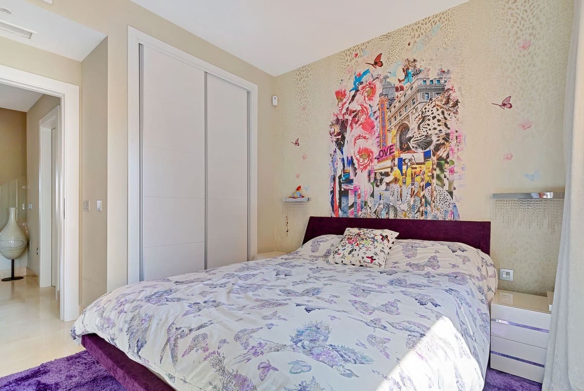 3 sypialnia Penthouse na sprzedaż w San Pedro de Alcantara z basenem garażem - 1 995 000 € (Ref: 8704345)