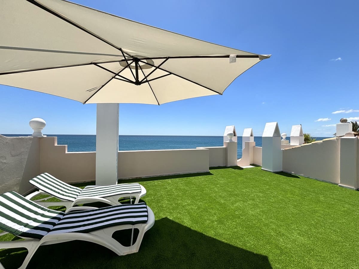 2 chambre Penthouse à vendre à Estepona avec piscine - 798 000 € (Ref: 8709497)