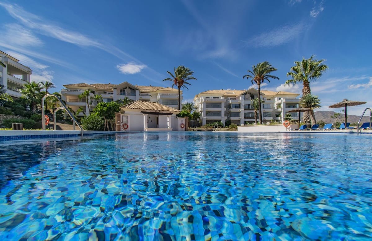 3 soveværelse Penthouse til salg i La Cala de Mijas med swimmingpool garage - € 525.000 (Ref: 8710078)