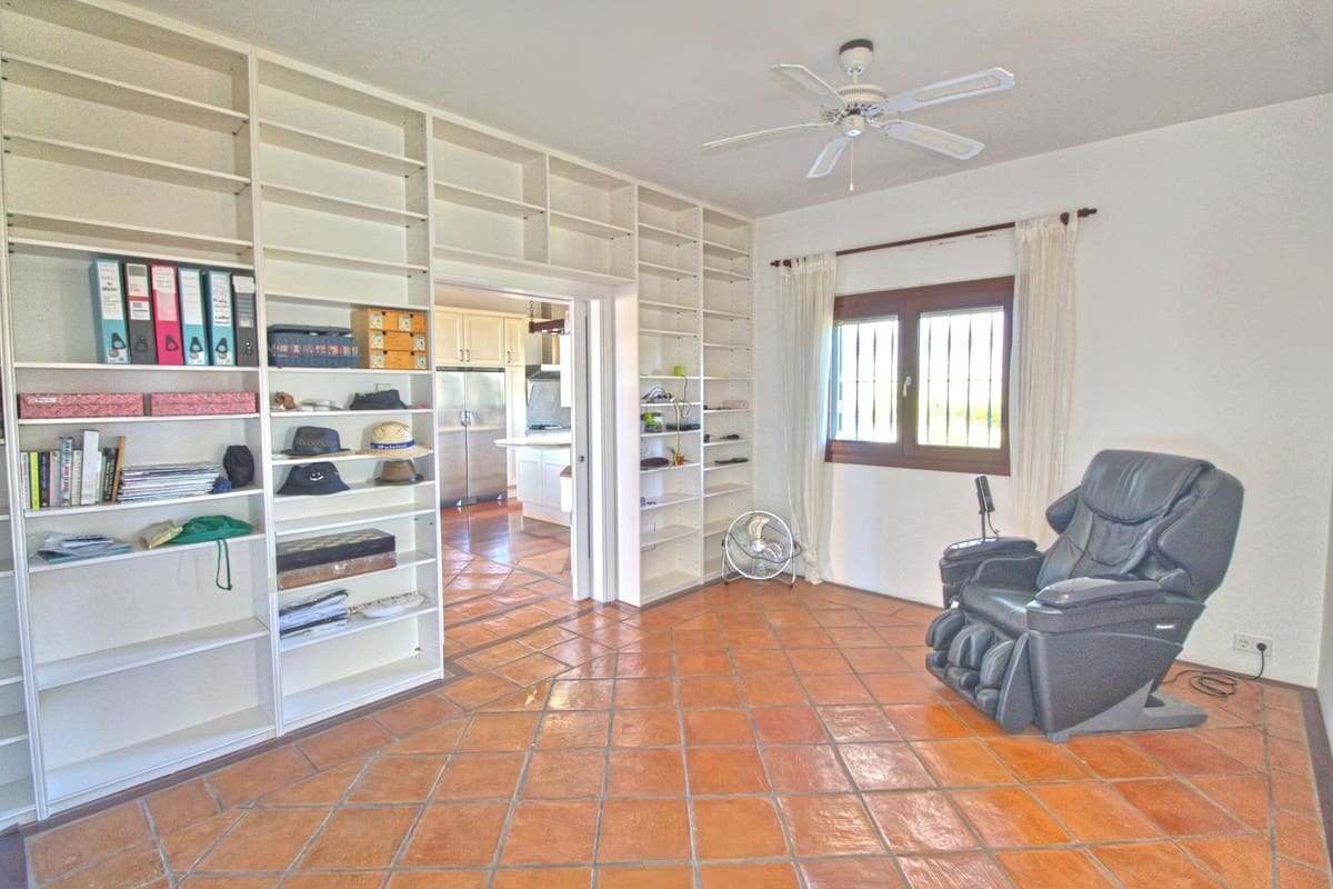 5 quarto Quinta/Casa Rural para venda em Estepona com piscina garagem - 3 500 000 € (Ref: 8728852)