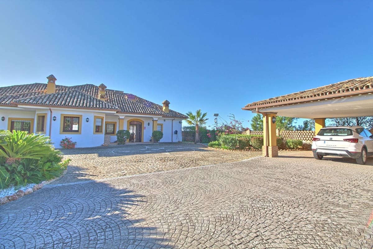 5 quarto Quinta/Casa Rural para venda em Estepona com piscina garagem - 3 500 000 € (Ref: 8728852)