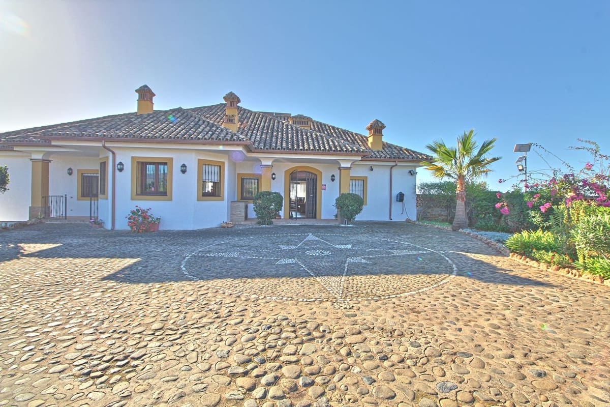 5 quarto Quinta/Casa Rural para venda em Estepona com piscina garagem - 3 500 000 € (Ref: 8728852)