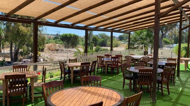 1 soveværelse Villa til salg i Selwo, Estepona - € 2.000.000 (Ref: 8728854)