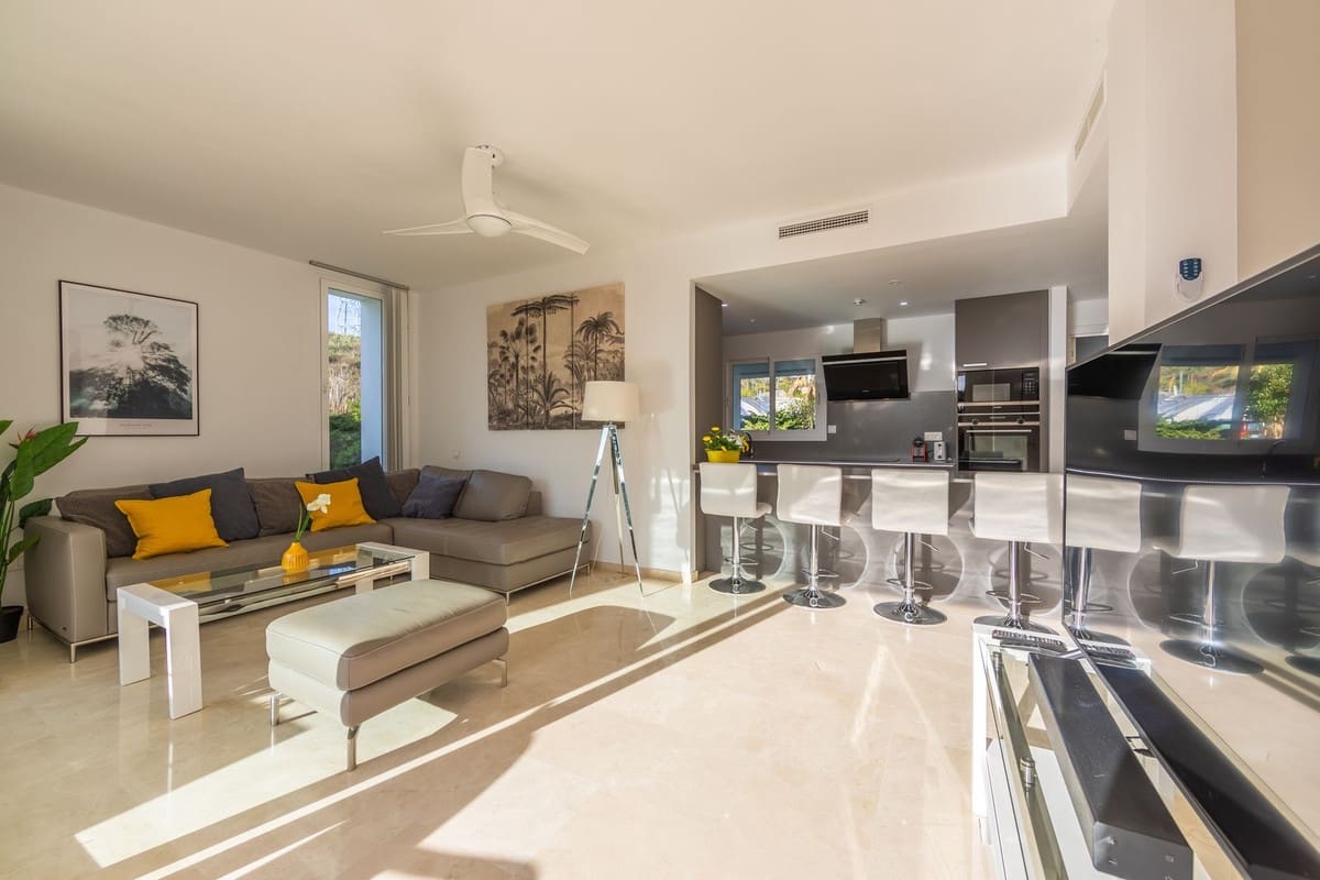 2 soverom Leilighet til salgs i Bahia de Casares med svømmebasseng garasje - € 370 000 (Ref: 8728858)