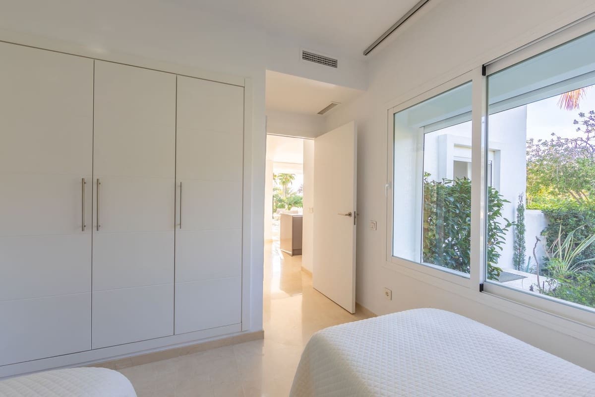 2 soverom Leilighet til salgs i Bahia de Casares med svømmebasseng garasje - € 370 000 (Ref: 8728858)