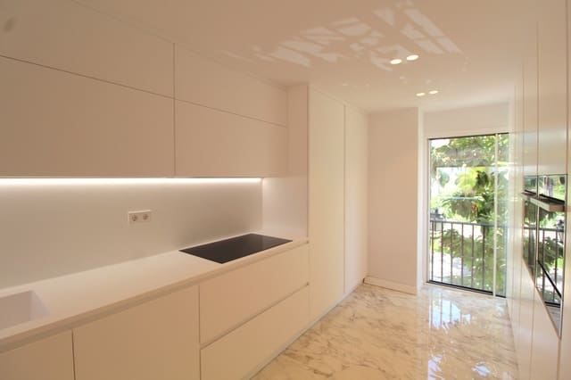 3 soverom Penthouse til salgs i La Atalaya, Villanueva de Algaidas med svømmebasseng garasje - € 1 050 000 (Ref: 8736155)