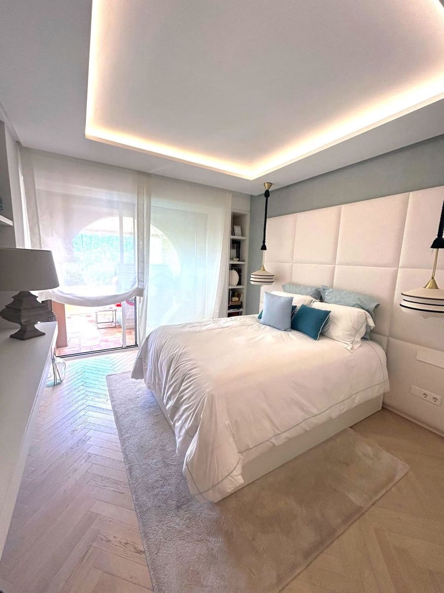 3 soveværelse Penthouse til salg i La Atalaya med swimmingpool garage - € 1.050.000 (Ref: 8736155)