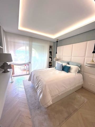 3 soverom Penthouse til salgs i La Atalaya, Villanueva de Algaidas med svømmebasseng garasje - € 1 050 000 (Ref: 8736155)